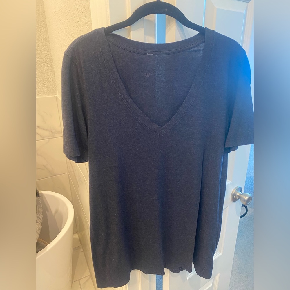 Lululemon V-Neck Navy Shirt. Size 8.